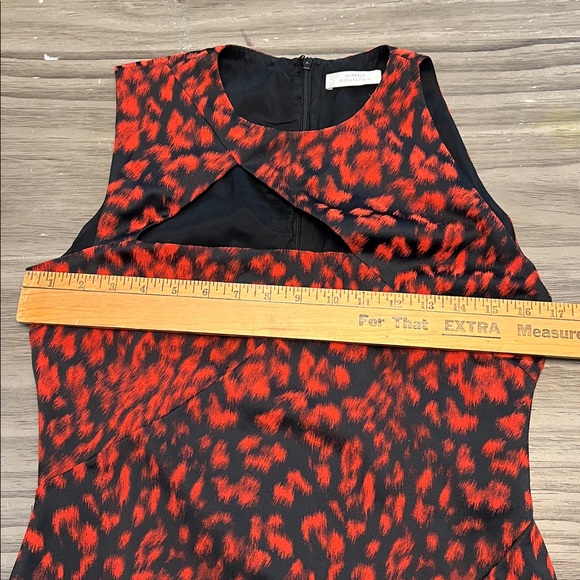 VERSACE COLLECTION RED CUT-OUT SHEETH DRESS - Picture 14 of 16